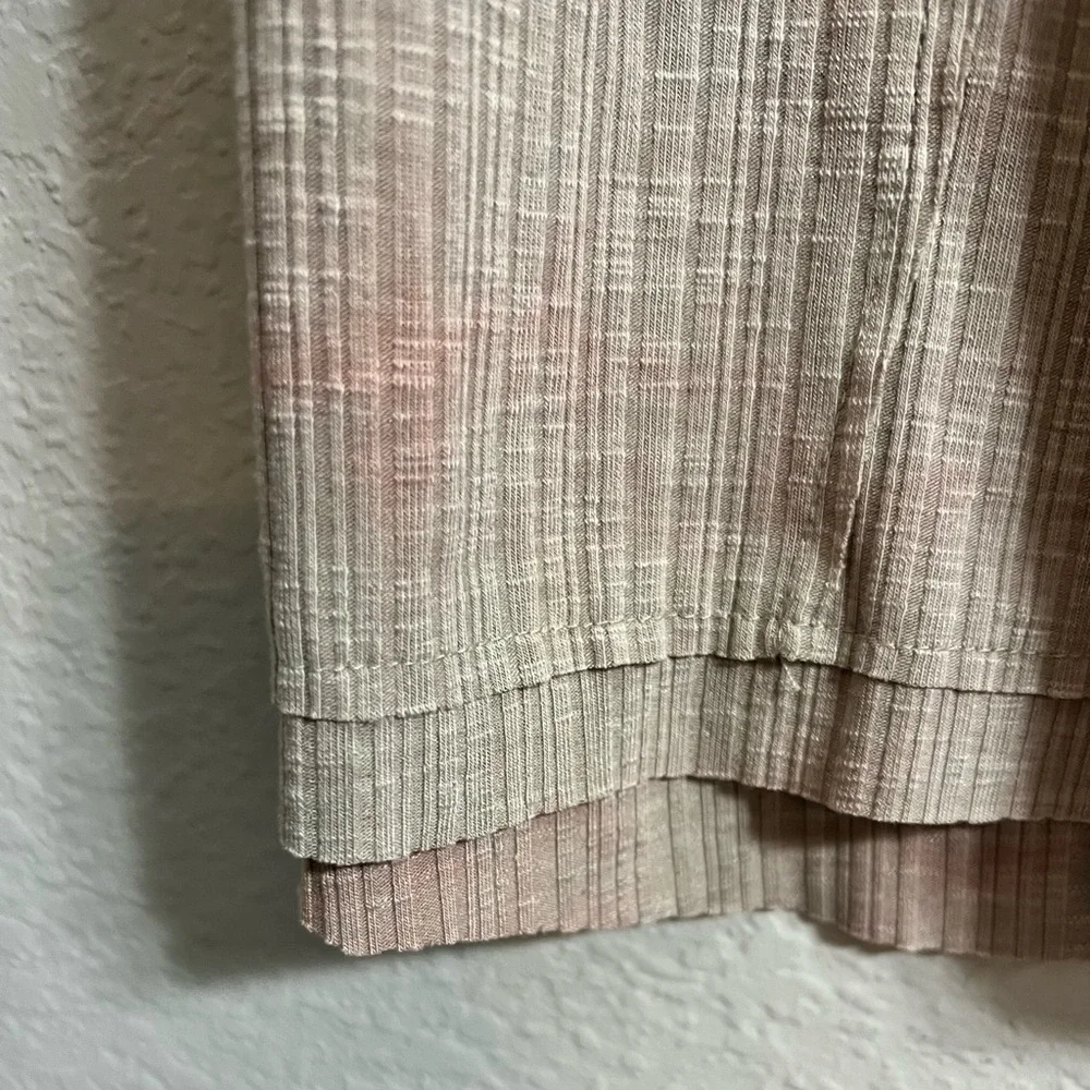 POL Women’s Ribbed Pink and Tan Tie Dye Short Sleeve Top with Button Details - Picture 5 of 8